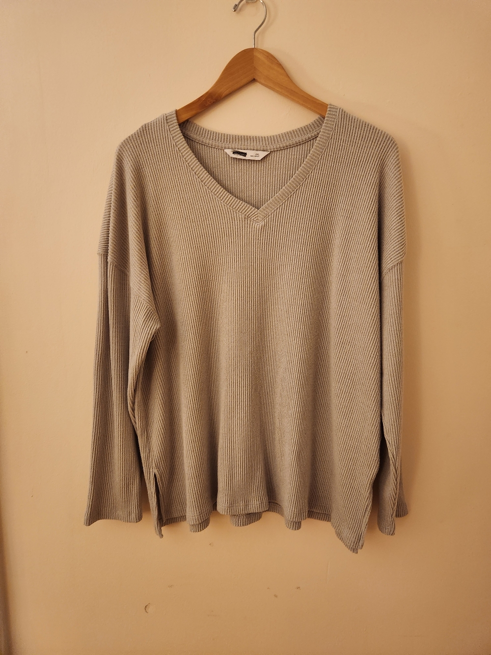 Sonoma Women's V-Neck Ribbed Sweater - Light Taupe